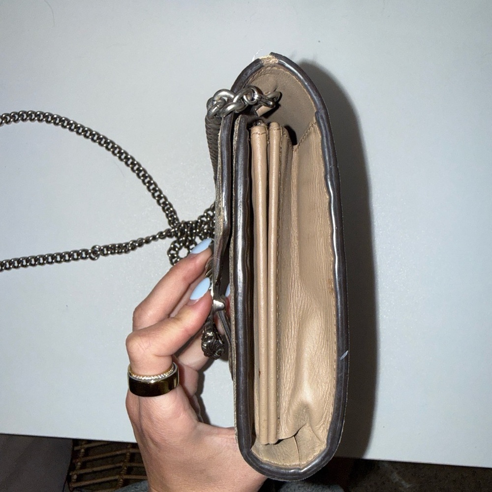 Gucci GG Supreme Canvas Chain Bag in Beige and Brown - Picture 6 of 7